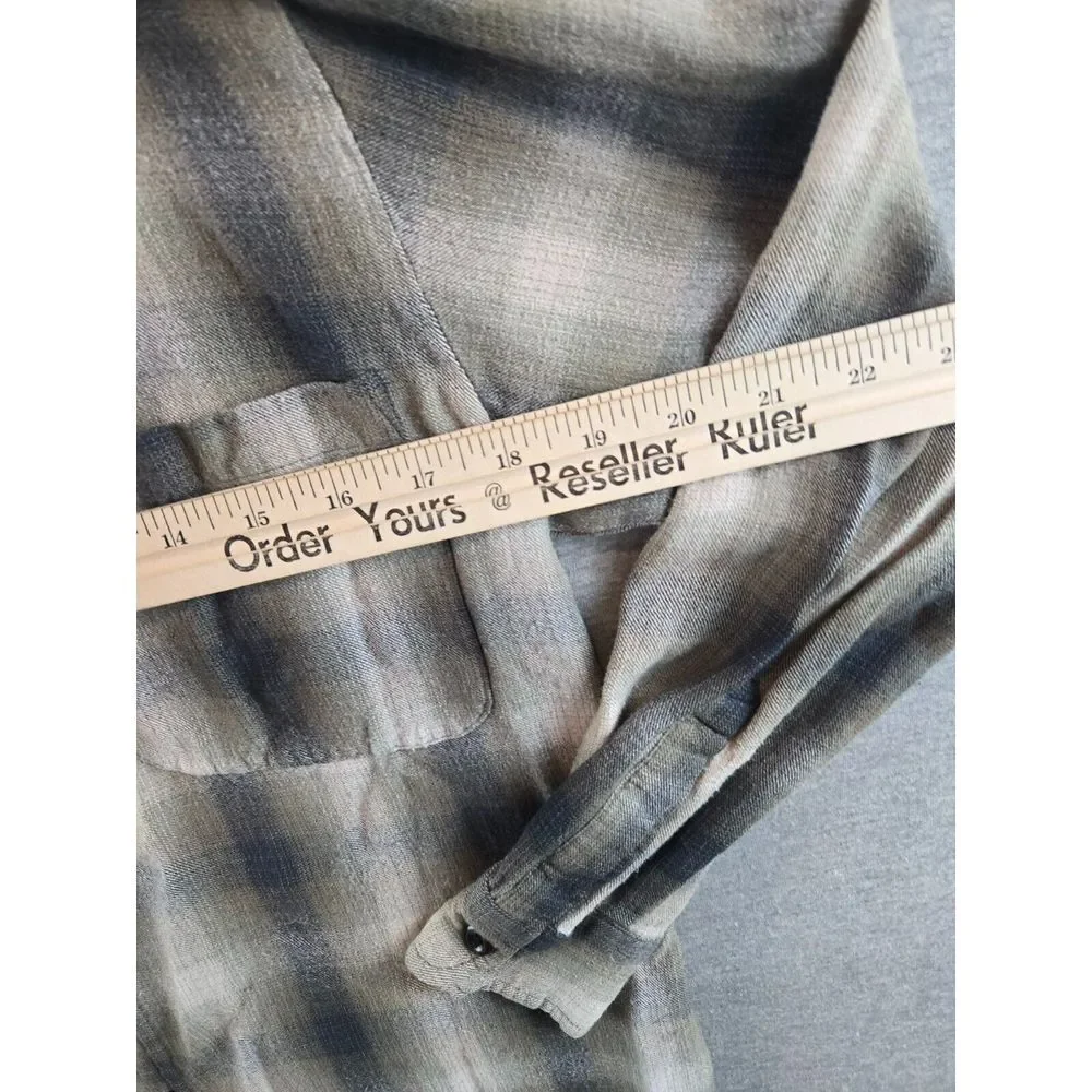 VTG UNIF Men's Small Plaid Flannel Chambray Blue & Beige‎ Button Up Grunge Woods
